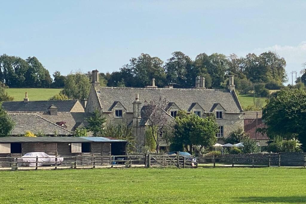 The Old Manor Coach House Apartamento Cirencester Exterior foto