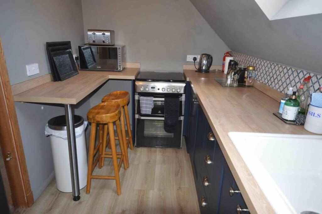 The Old Manor Coach House Apartamento Cirencester Exterior foto