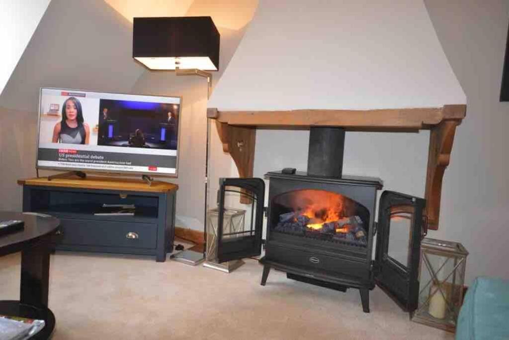 The Old Manor Coach House Apartamento Cirencester Exterior foto